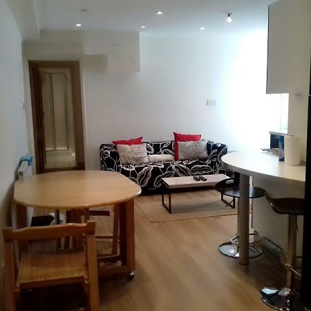 Lovely 1 Bed In Earls Court Appartamento Londra Esterno foto